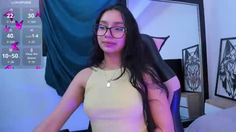 Snapshot of stefanygp chatting on 18, 11, 2025 Stefanny lopez online show from 18, 11, 2025