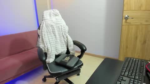 Snapshot of stefy_bratz chatting on 23, 10, 2025 Stefany Bratz online show from 23, 10, 2025