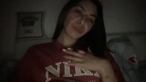 stefy_glow online show from 8, 3, 2025