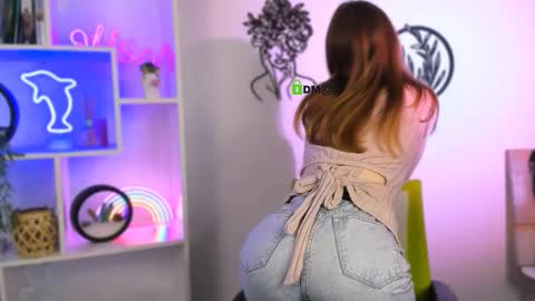 stella_flower online show from 10, 3, 2026