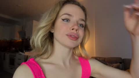 Asella online show from 5, 1, 2025