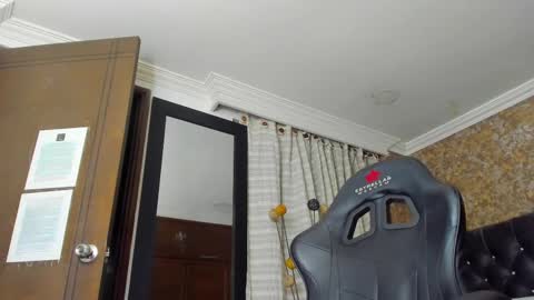 Estella online show from 2, 3, 2025