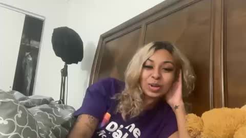 Snapshot of stellaangel chatting on 19, 10, 2025 stellaangel online show from 19, 10, 2025