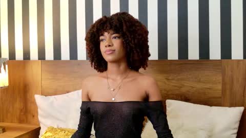 S T E L L A online show from 23, 10, 2025