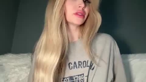 Stella Bella online show from 31, 1, 2025