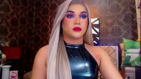 Snapshot of stellagrayts chatting on 11, 1, 2025 CALL ME STELLA online show from 11, 1, 2025