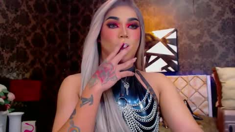 Snapshot of stellagrayts chatting on 17, 1, 2025 CALL ME STELLA online show from 17, 1, 2025