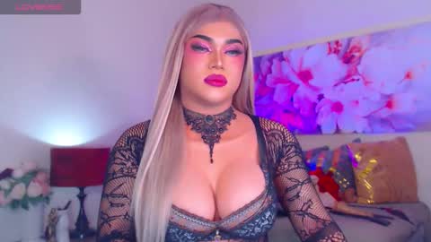 Snapshot of stellagrayts chatting on 1, 10, 2025 CALL ME STELLA online show from 1, 10, 2025