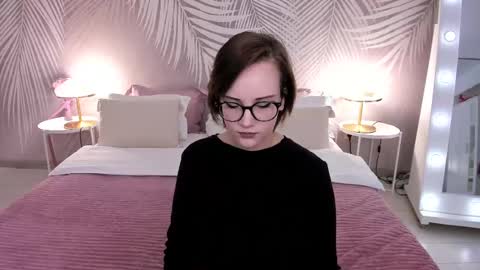 Stella online show from 1, 3, 2025