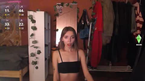 Stephanie 3 online show from 15, 9, 2025