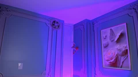         online show from 16, 12, 2025