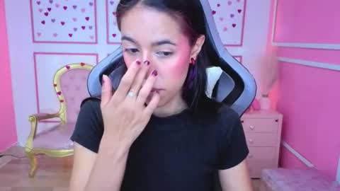 Stephania online show from 20, 12, 2025