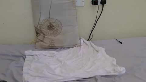 Lynne online show from 31, 10, 2025