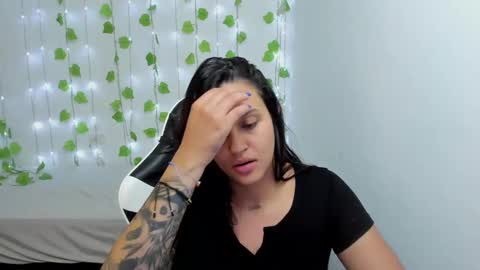 Snapshot of stephanie_ross_ chatting on 19, 12, 2024 Stephanie online show from 19, 12, 2024