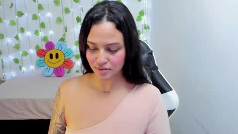 Snapshot of stephanie_ross_ chatting on 27, 12, 2024 Stephanie online show from 27, 12, 2024