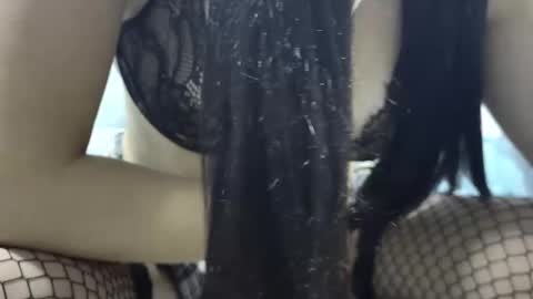 Snapshot of stephaniequijano2002 chatting on 4, 11, 2025 Evanoir  online show from 4, 11, 2025