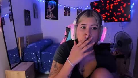 Stephany  independient model  online show from 12, 1, 2025