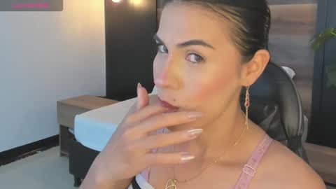 S T E P H A N Y A online show from 20, 2, 2026