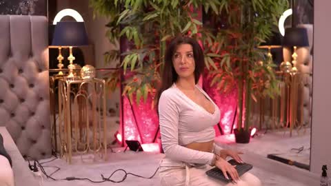 Steph online show from 7, 4, 2026