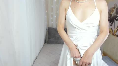 Snapshot of stesnyashkaalice chatting on 22, 10, 2025 Alice online show from 22, 10, 2025