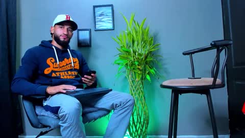 Snapshot of stev_velez chatting on 6, 10, 2025 Steve online show from 6, 10, 2025
