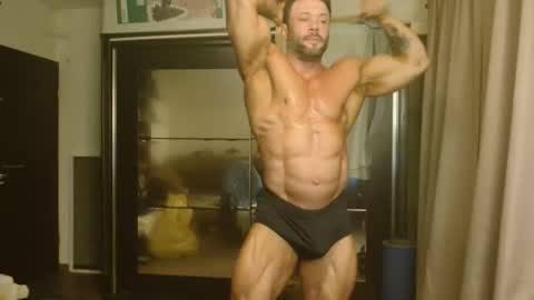 Snapshot of stevebulkzor chatting on 22, 11, 2025 Steve Oakenshield son of John son of Vasyl online show from 22, 11, 2025