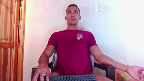 Snapshot of steven_modelo69 chatting on 9, 2, 2025 steven_modelo69 online show from 9, 2, 2025