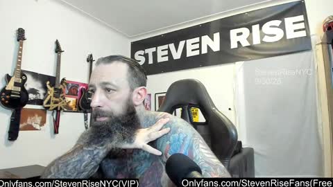 Snapshot of stevenrisenyc chatting on 30, 9, 2025 StevenRiseNYC online show from 30, 9, 2025