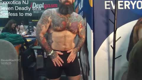 Snapshot of stevenrisenyc chatting on 26, 10, 2025 StevenRiseNYC online show from 26, 10, 2025