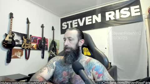 Snapshot of stevenrisenyc chatting on 31, 10, 2025 StevenRiseNYC online show from 31, 10, 2025