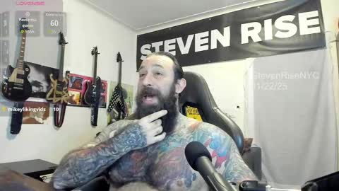 Snapshot of stevenrisenyc chatting on 22, 11, 2025 StevenRiseNYC online show from 22, 11, 2025