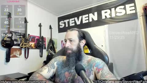Snapshot of stevenrisenyc chatting on 26, 11, 2025 StevenRiseNYC online show from 26, 11, 2025