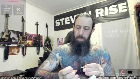 Snapshot of stevenrisenyc chatting on 30, 11, 2025 StevenRiseNYC online show from 30, 11, 2025