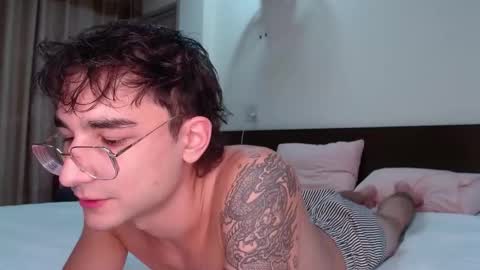 Alex   online show from 7, 12, 2024