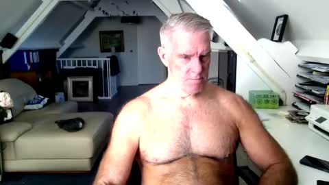 Snapshot of stevetwo chatting on 17, 11, 2025 stevetwo online show from 17, 11, 2025