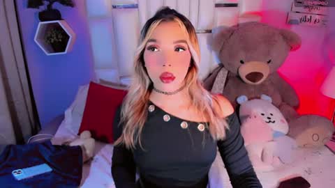 Snapshot of steyseequeen chatting on 3, 7, 2026 Steisee Reyes online show from 3, 7, 2026