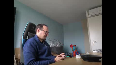 Snapshot of stickolive1 chatting on 15, 10, 2025 stickolive1 online show from 15, 10, 2025