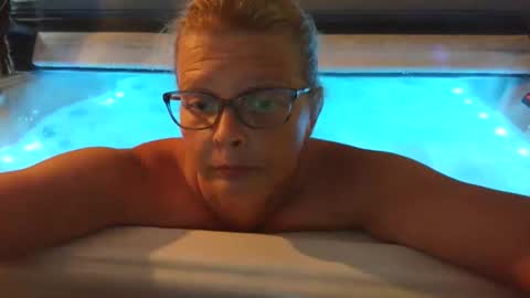 Snapshot of stickywethoney chatting on 14, 5, 2026 Stickywethoney online show from 14, 5, 2026