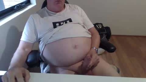 stiffyman55 online show from 18, 11, 2025