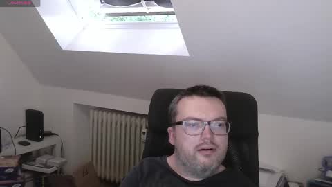Snapshot of still_alive1985 chatting on 5, 6, 2026 Oliver online show from 5, 6, 2026