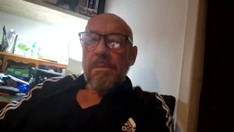 Snapshot of stirlinghealthandfitness chatting on 28, 11, 2025 stirlinghealthandfitness online show from 28, 11, 2025