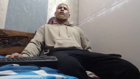 stitch love233 online show from 13, 1, 2026