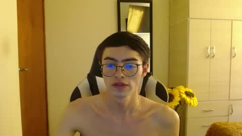 Snapshot of stiv_grant chatting on 22, 1, 2025 stiv_grant online show from 22, 1, 2025