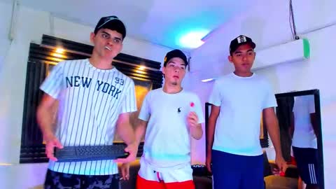 friends online show from 15, 11, 2025