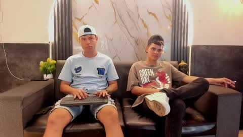 friends online show from 31, 3, 2026