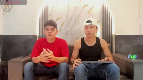 friends online show from 18, 4, 2026