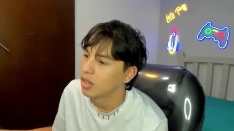 Stiwen online show from 4, 11, 2025