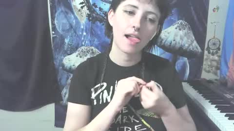 Stormythunder online show from 9, 2, 2026