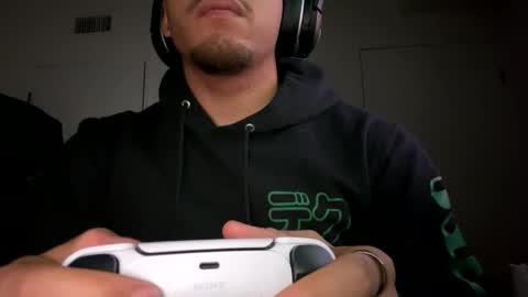 Snapshot of str8dj chatting on 18, 12, 2024 Dj online show from 18, 12, 2024