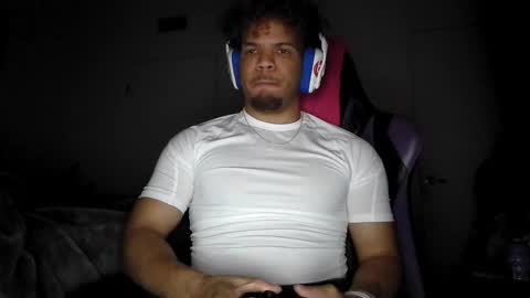 Snapshot of str8dj chatting on 5, 10, 2025 Dj online show from 5, 10, 2025